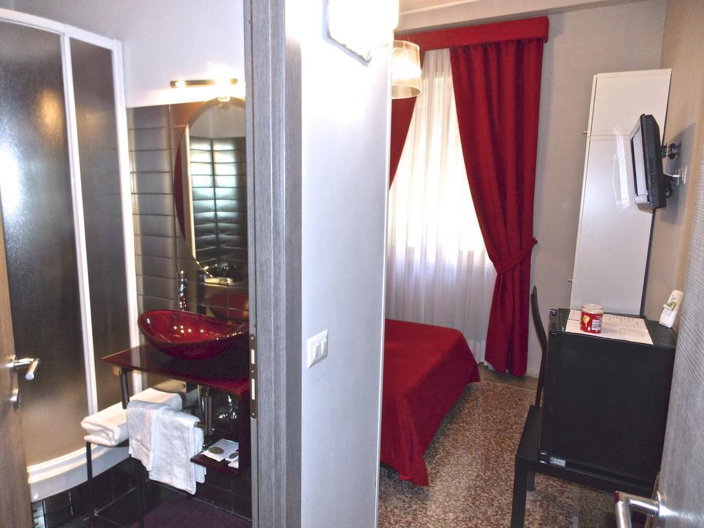 Domus Fabiola - Vaticano Roma Oda fotoğraf